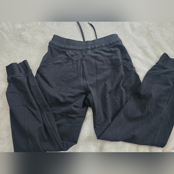 Lululemon Refreshed Routine jogger - Picture 11 of 12